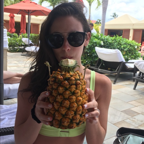 Meet your Posher, Mandy - Picture 2 of 2